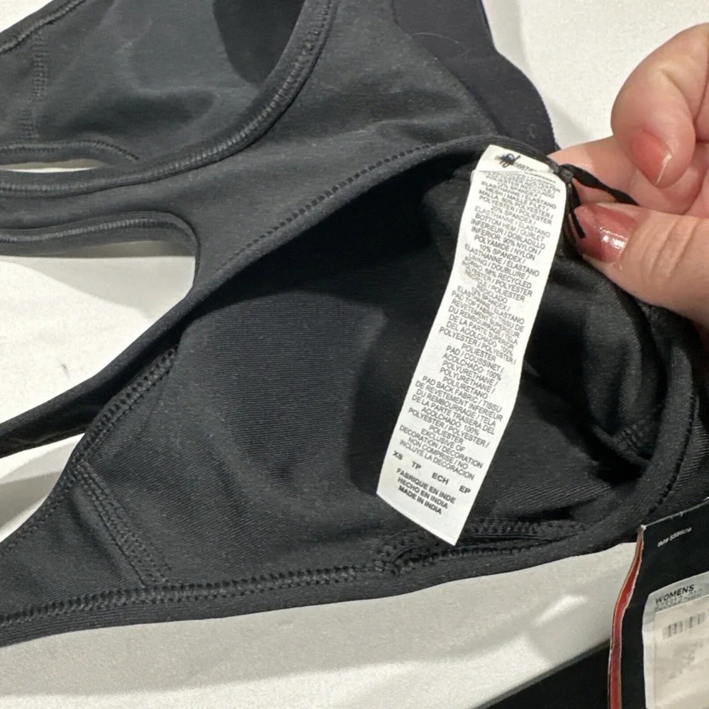 Nike sports wicking support